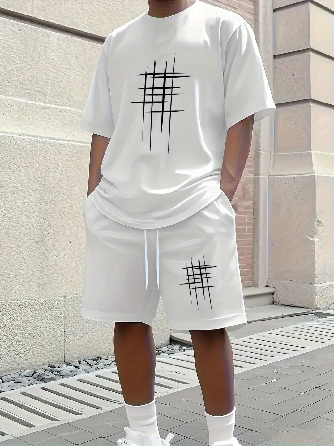 Simple striped printed top and shorts set